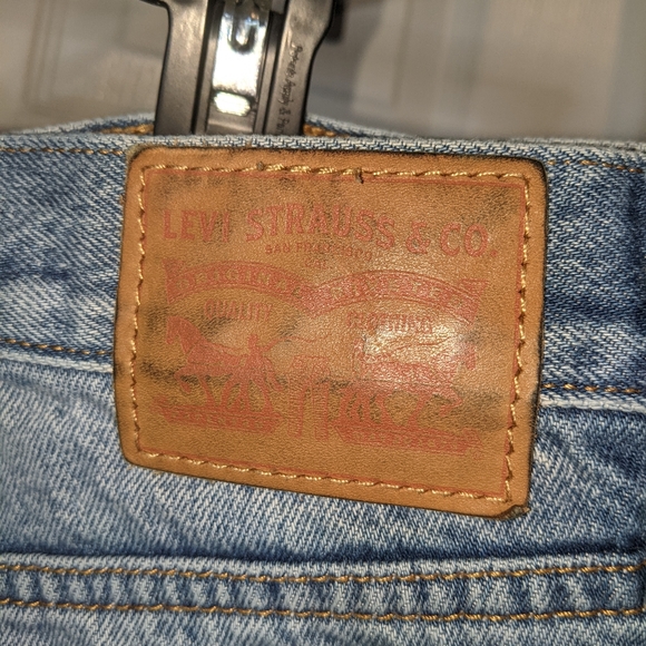 Levi's High-Waisted 150 Shorts - Picture 6 of 7